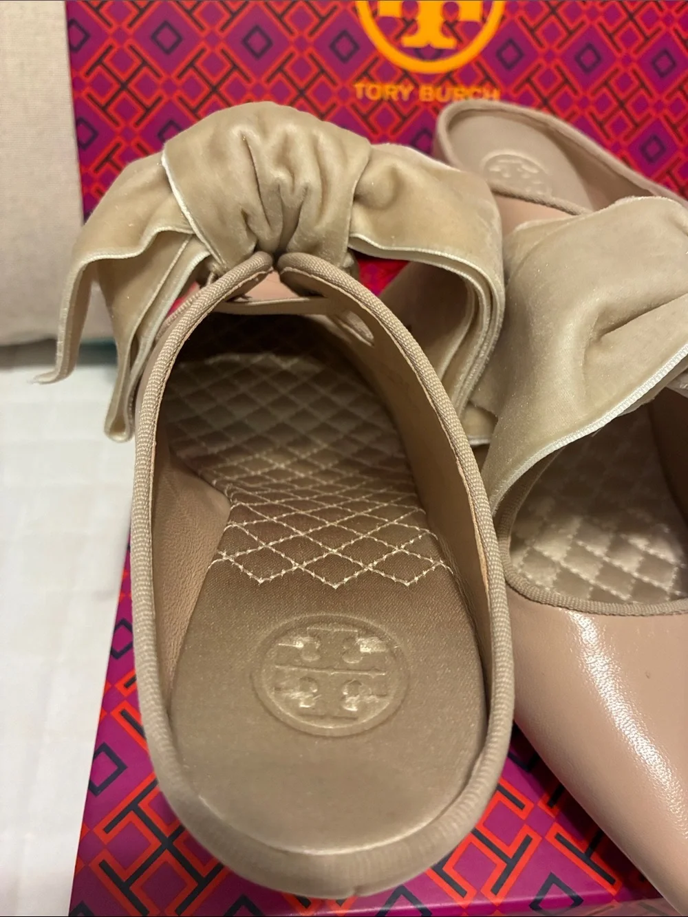 Tory Burch Blush Beige Bow Pointed-Toe Mules size 6M